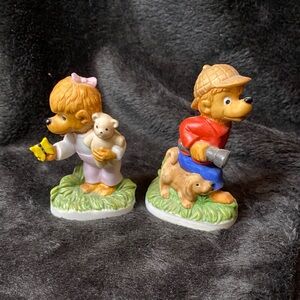 Vintage The Berenstain Bears siblings. Bear Family Figurines with Accessories